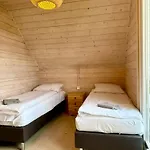 Slonecznikowa Dolina Lodge *