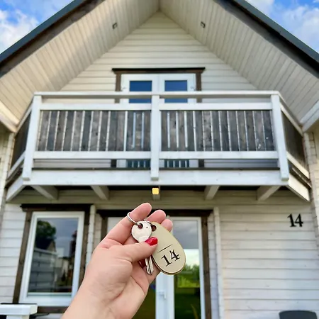 Słonecznikowa Dolina Domek letniskowy *