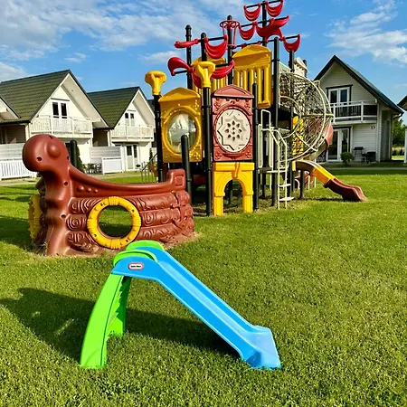 Słonecznikowa Dolina Domek letniskowy Sarbinowo