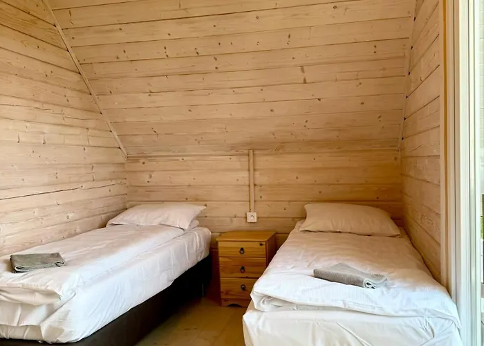 Slonecznikowa Dolina Lodge *