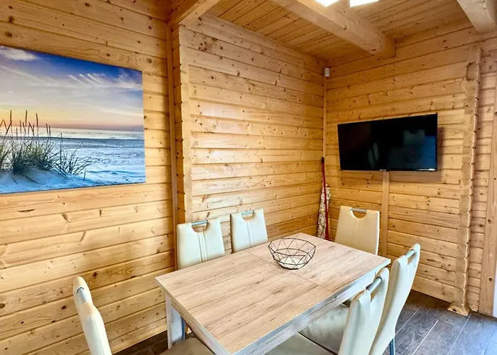 Slonecznikowa Dolina Lodge *