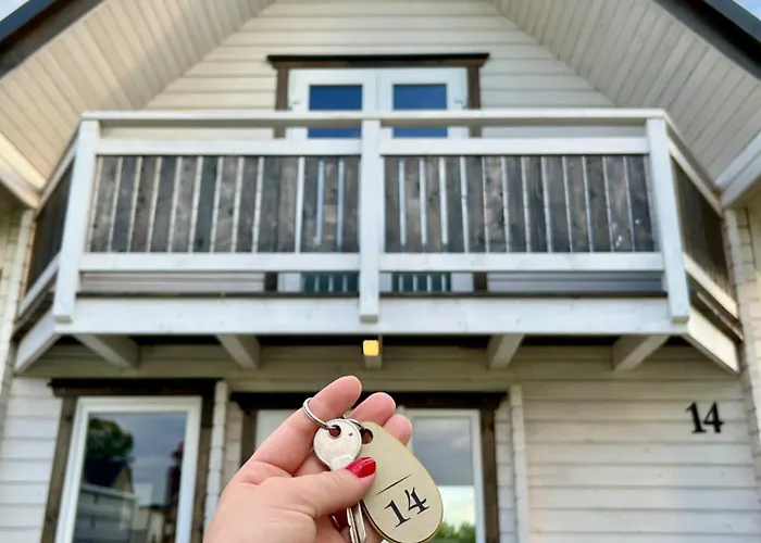 Slonecznikowa Dolina Lodge *