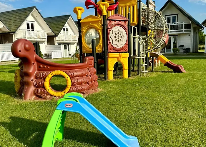 Slonecznikowa Dolina Lodge Sarbinowo